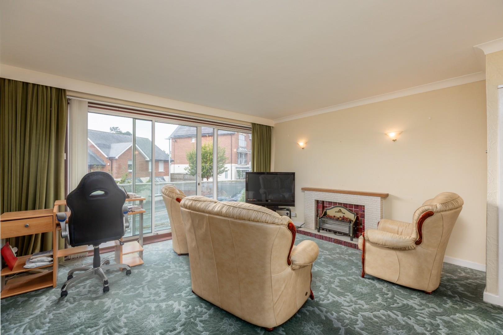 Brynfield Court, Langland, Swansea, SA3 4TF